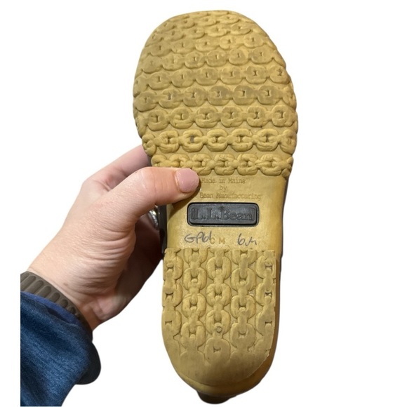 EUC - L.L. Bean - Bean Boots - Size 6M - Picture 4 of 5